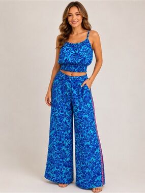 🌺 White Waves Tropical Two-Piece Set – New With Tags! #1014